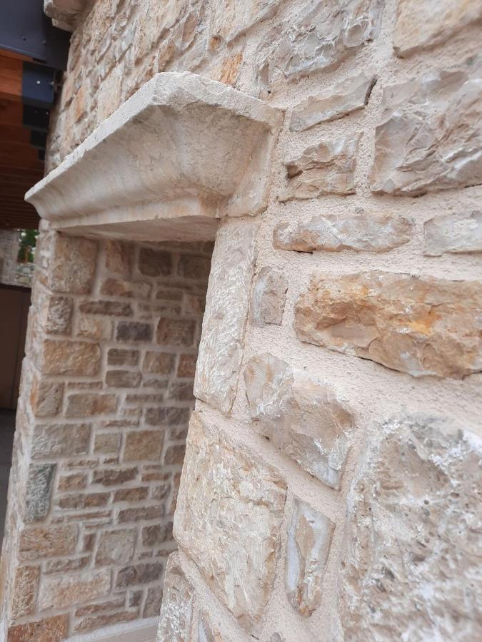 Castello Exclusive Rooms With Breakfast - By Ta Leut Agency Privlaka  Exterior foto